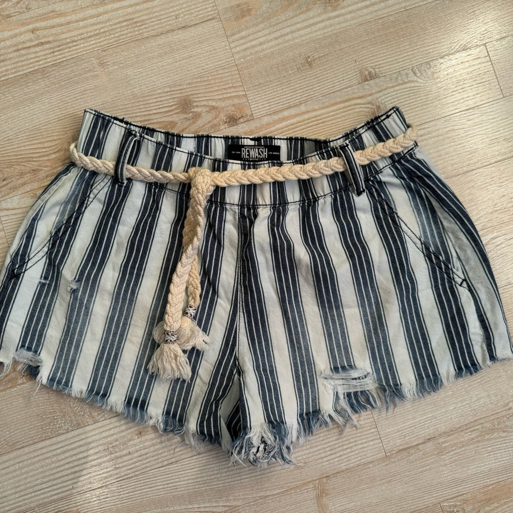 Rewash Vintage Style Jean Shorts Size‎ Medium  (0128)